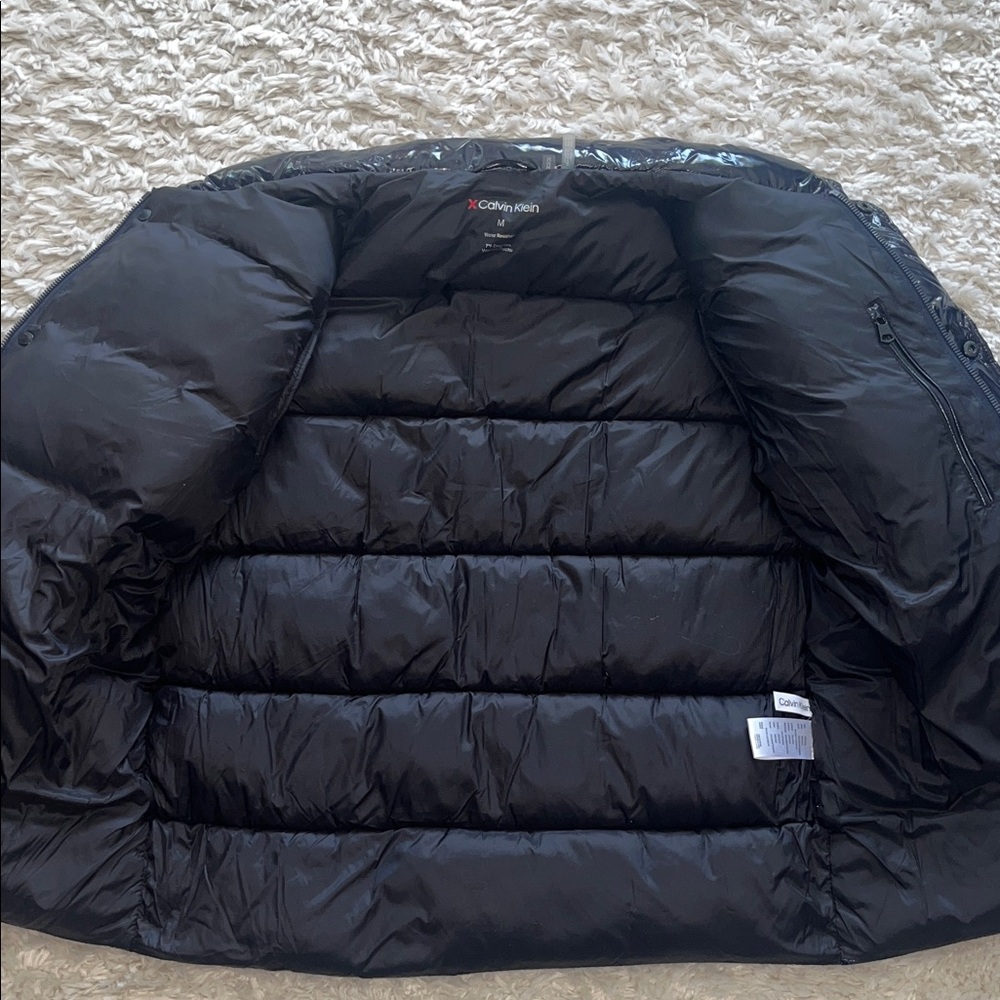 Calvin Klein Men’s Shiny Navy Blue Puffer Jacket - Picture 12 of 12